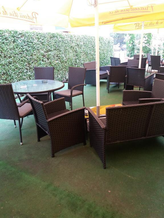Casa Ariana Hotel Curtea de Argeş Екстериор снимка