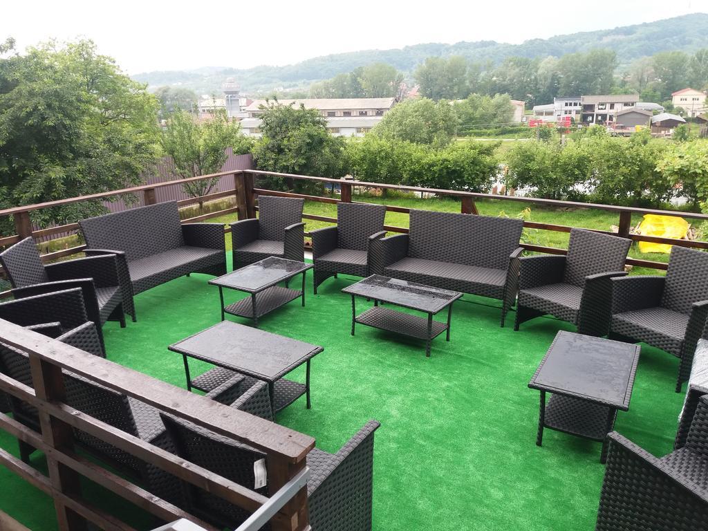 Casa Ariana Hotel Curtea de Argeş Екстериор снимка