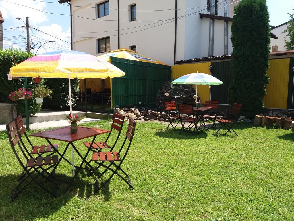 Casa Ariana Hotel Curtea de Argeş Екстериор снимка